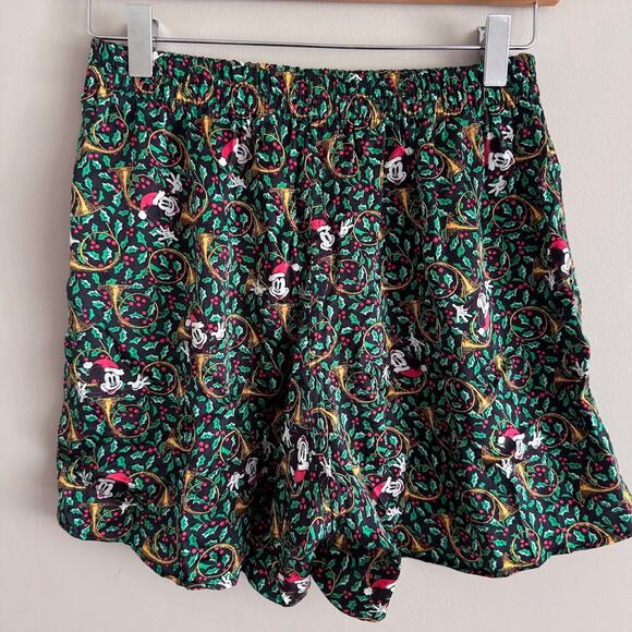 The Disney Store 100% Silk Boxer Shorts Size Medium Mickey Mouse Holly Christmas - Picture 1 of 4